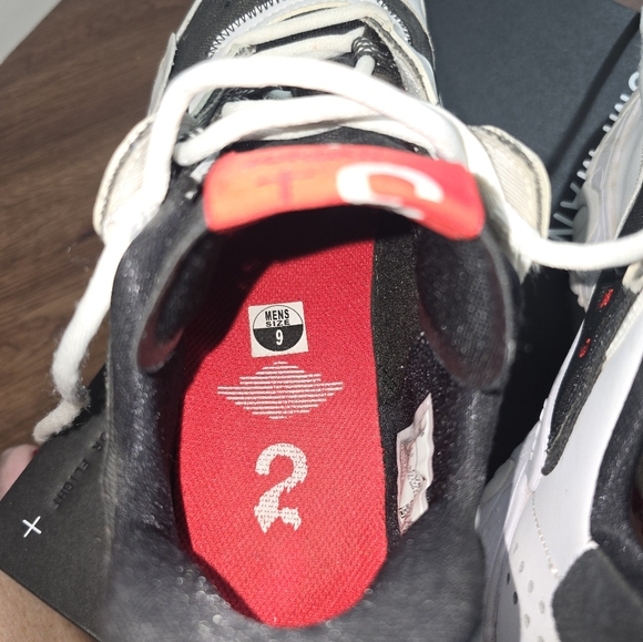 Jordan Delta 2 Mens size 9 - Picture 6 of 9